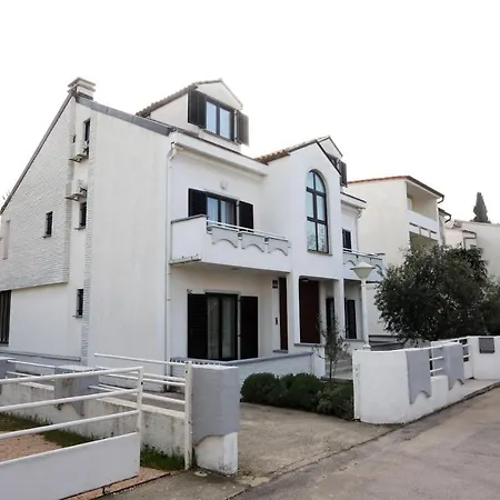 11628c * Vodice